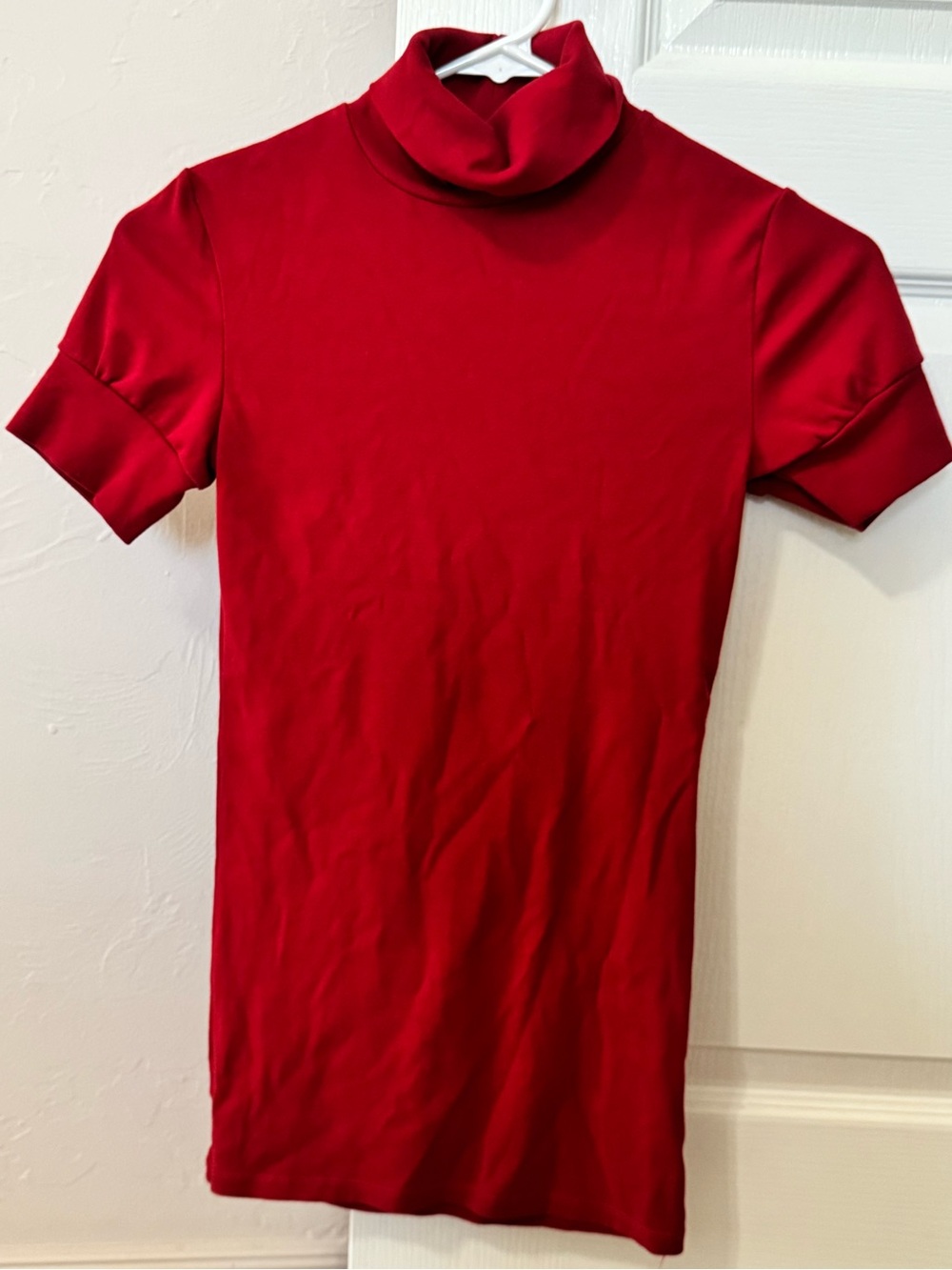 Tee Shop Red Mock Neck Short Sleeve Fitted Top XS